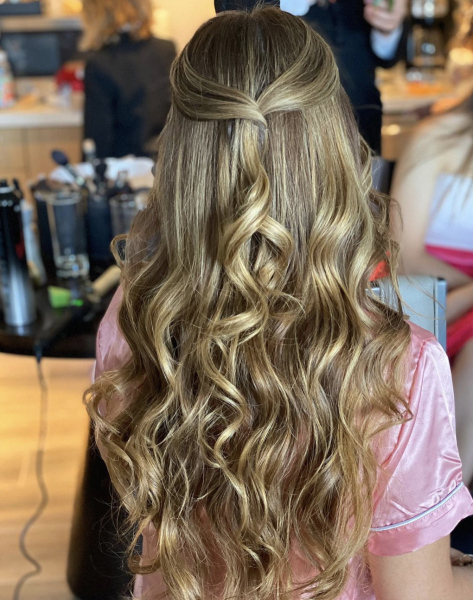 Long Curly Hairstyle