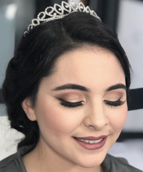 Quinces Makeup